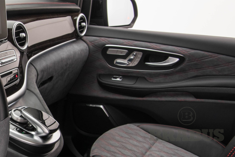 Базовый пакет: кожаный интерьер